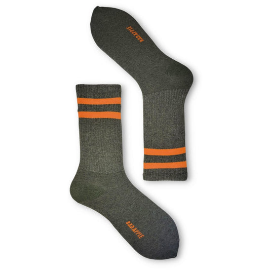 Old school verde militar con naranja calcetín